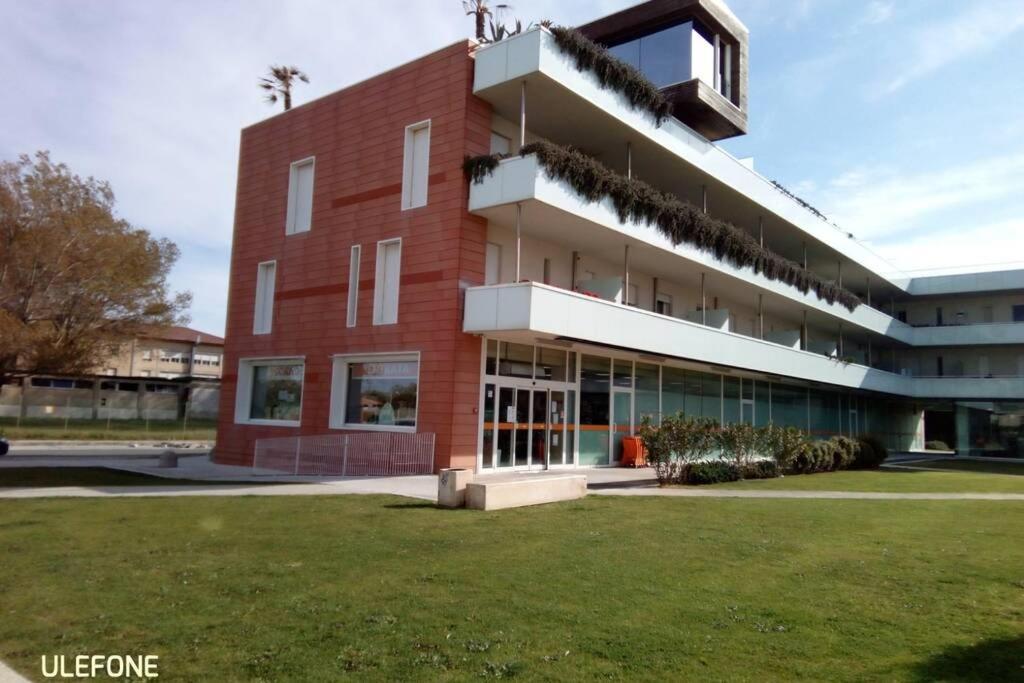Casa Nel Parco Sulla Spiaggia Pisa Bagian luar foto